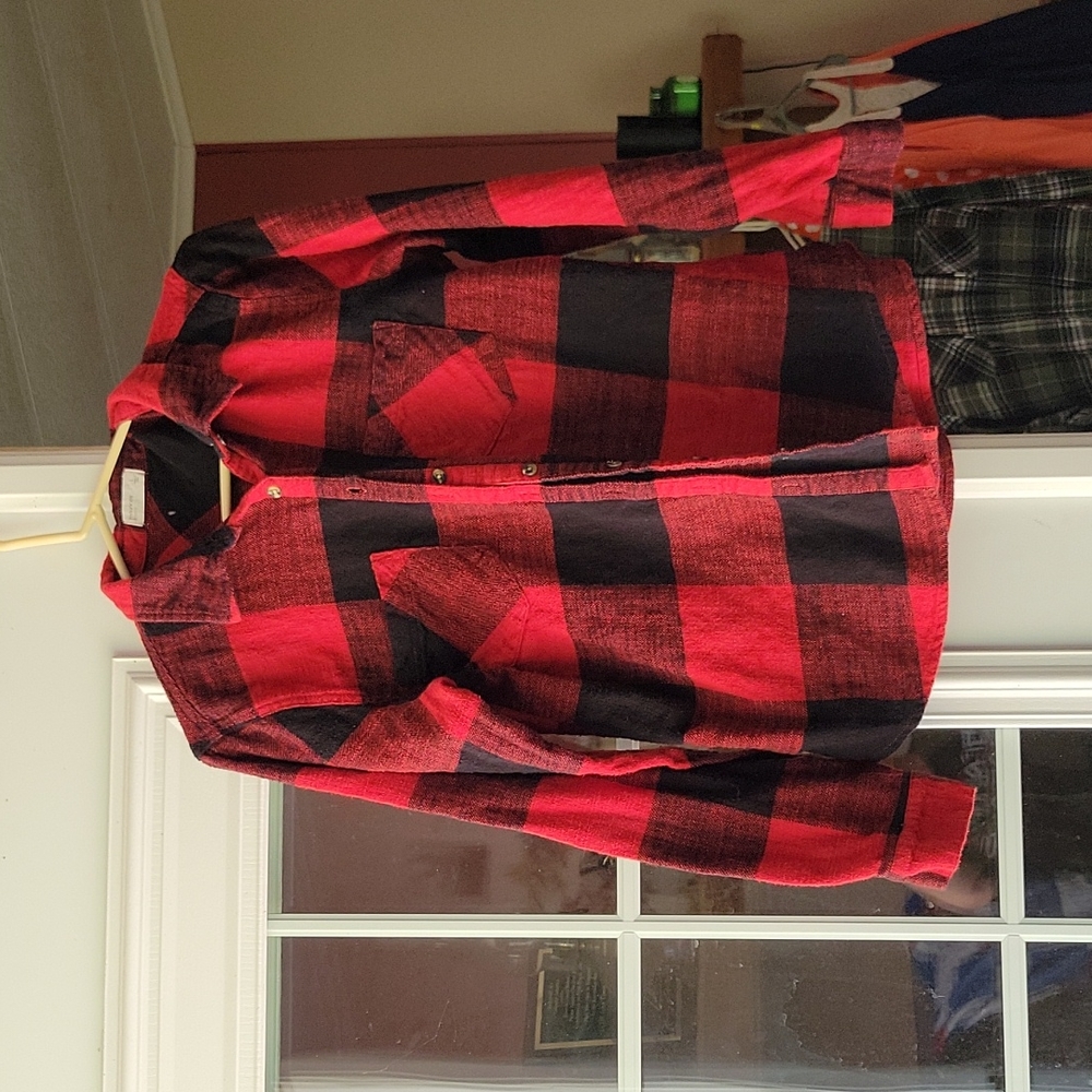 Maurices red and black flannel